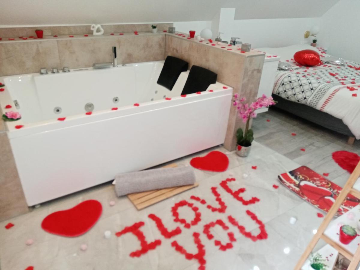 Studio Jacuzzi Au Centre Colmar Eksteriør billede